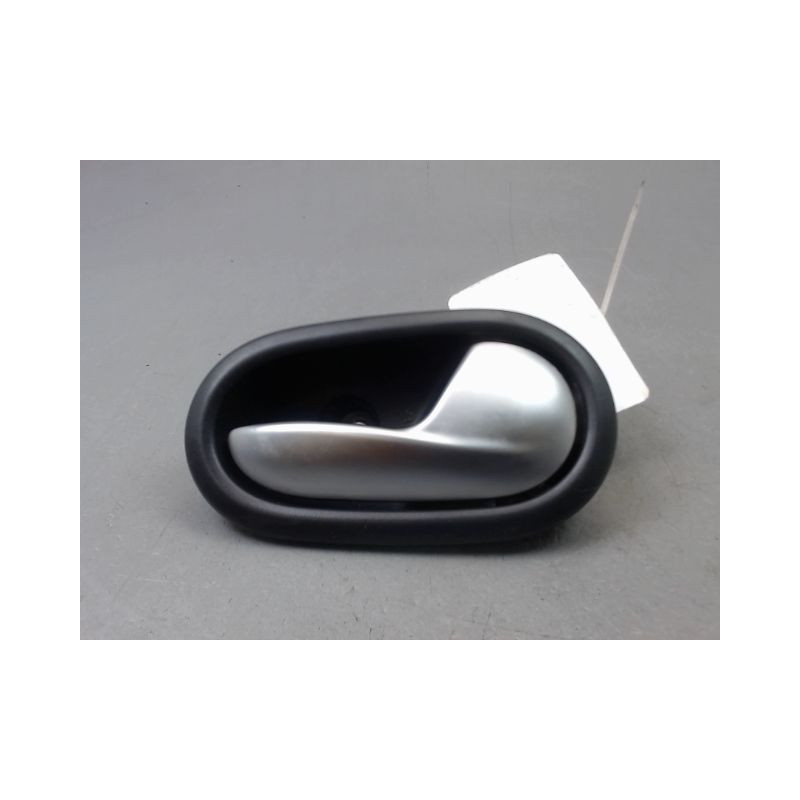 POIGNEE INTERIEURE PORTE AVANT DROIT DACIA LOGAN MCV 2007-