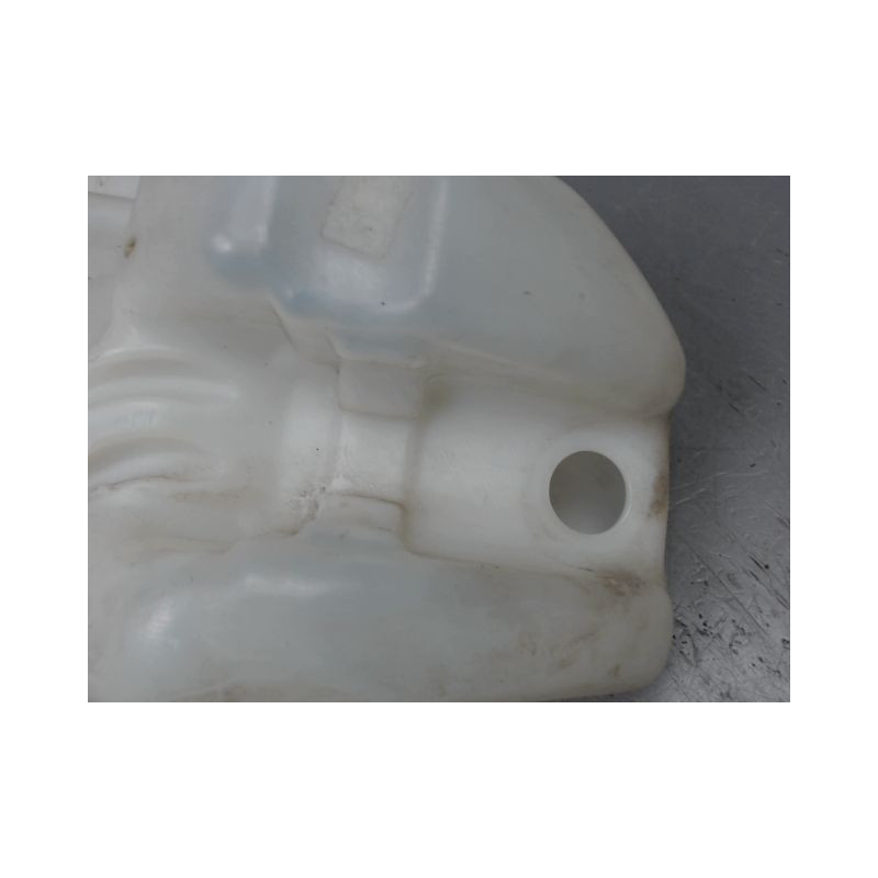 RESERVOIR LAVE-GLACE AVANT PEUGEOT 208