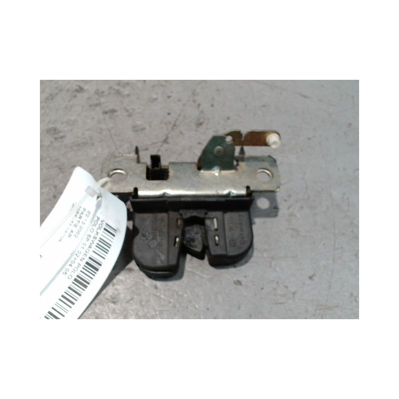 SERRURE HAYON  VOLKSWAGEN POLO 02-05