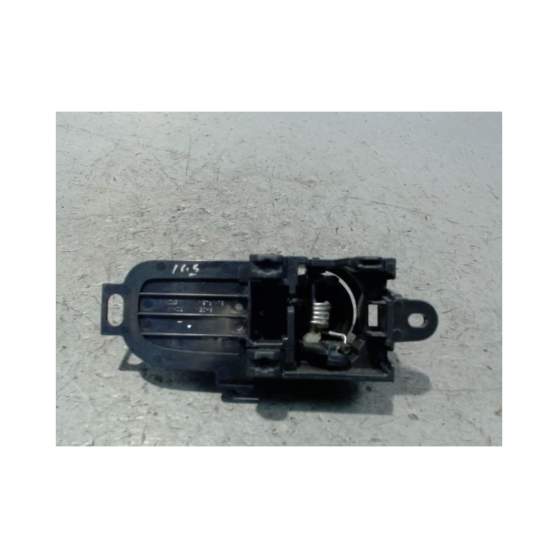 POIGNEE INTERIEURE PORTE AVANT GAUCHE NISSAN NV200