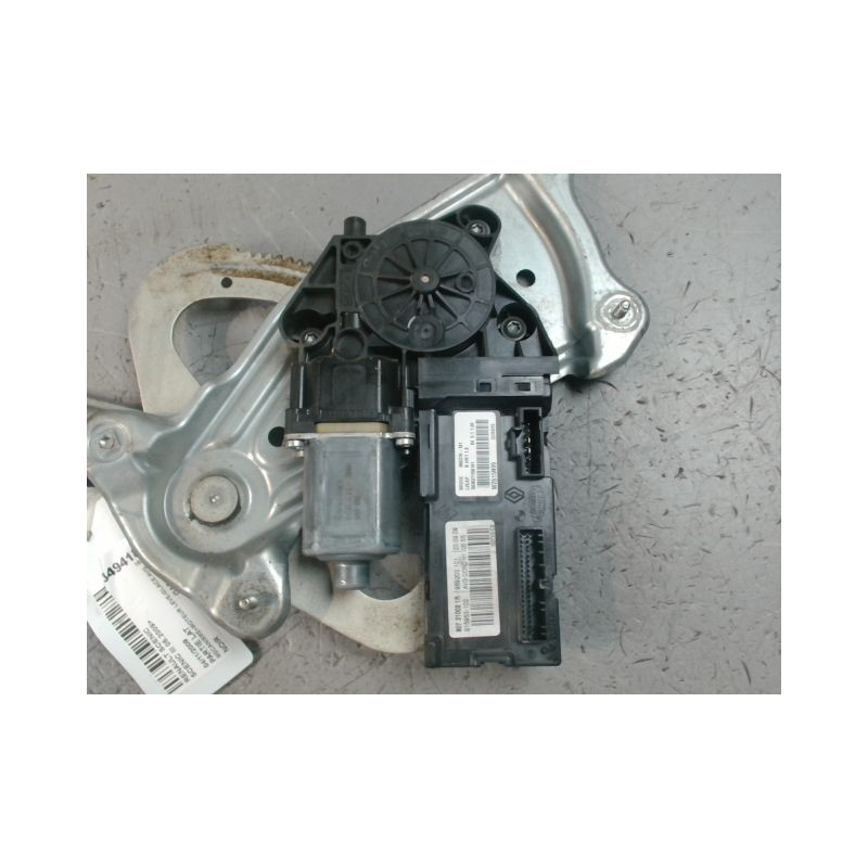 MECANISME+MOTEUR LEVE-GLACE AVANT GAUCHE RENAULT SCENIC III 2009-