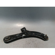 TRIANGLE INFERIEUR AVANT DROIT SUZUKI SWIFT