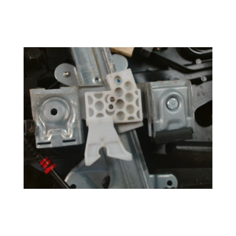 MECANISME+MOTEUR LEVE-GLACE AVANT DROIT FORD FIESTA