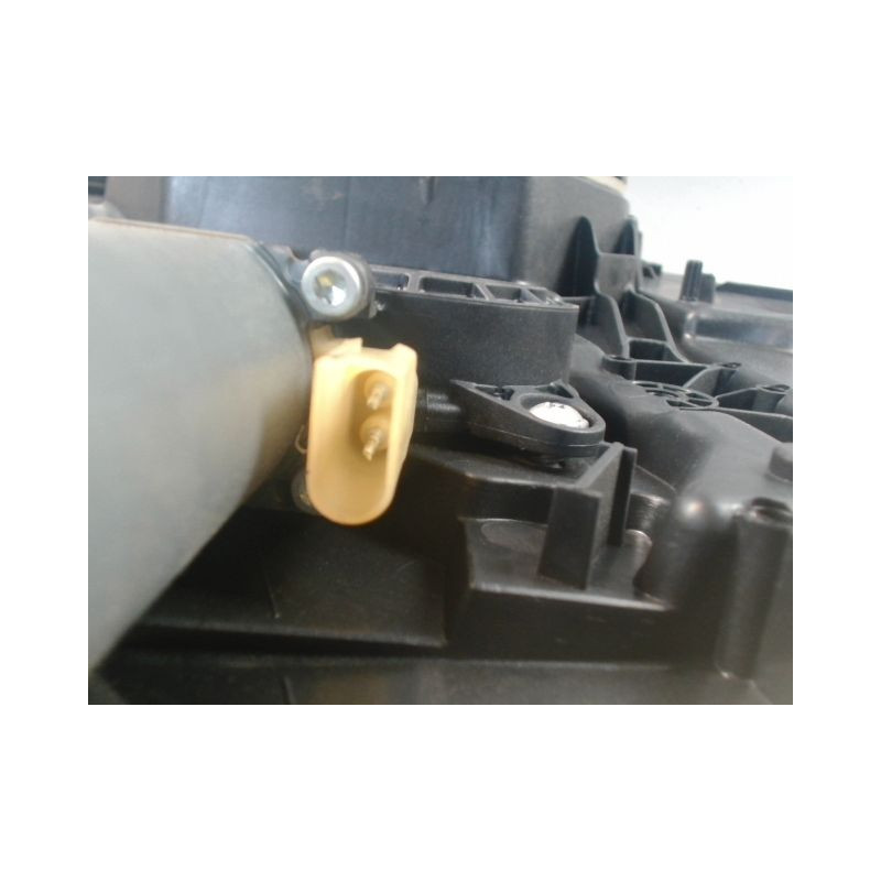 MECANISME+MOTEUR LEVE-GLACE AVANT DROIT FORD FIESTA