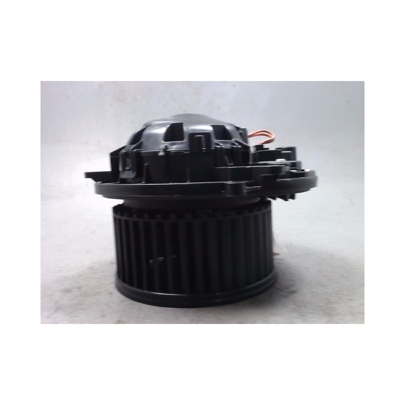 MOTEUR VENTILATEUR CHAUFFAGE B.M.W. SERIE 4