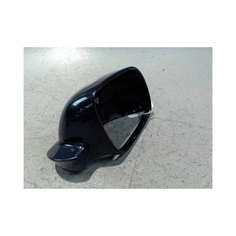 CARENAGE RETROVISEUR EXTERIEUR DROIT VOLKSWAGEN PASSAT BREAK 97-2000