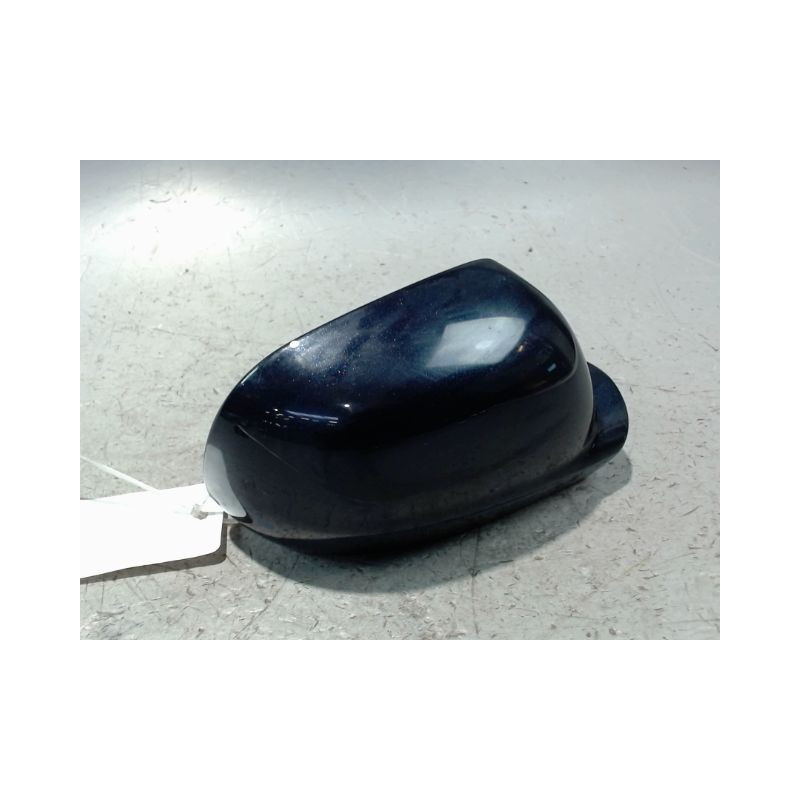 CARENAGE RETROVISEUR EXTERIEUR DROIT VOLKSWAGEN PASSAT BREAK 97-2000