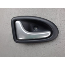 POIGNEE INTERIEURE PORTE AVANT GAUCHE RENAULT CLIO