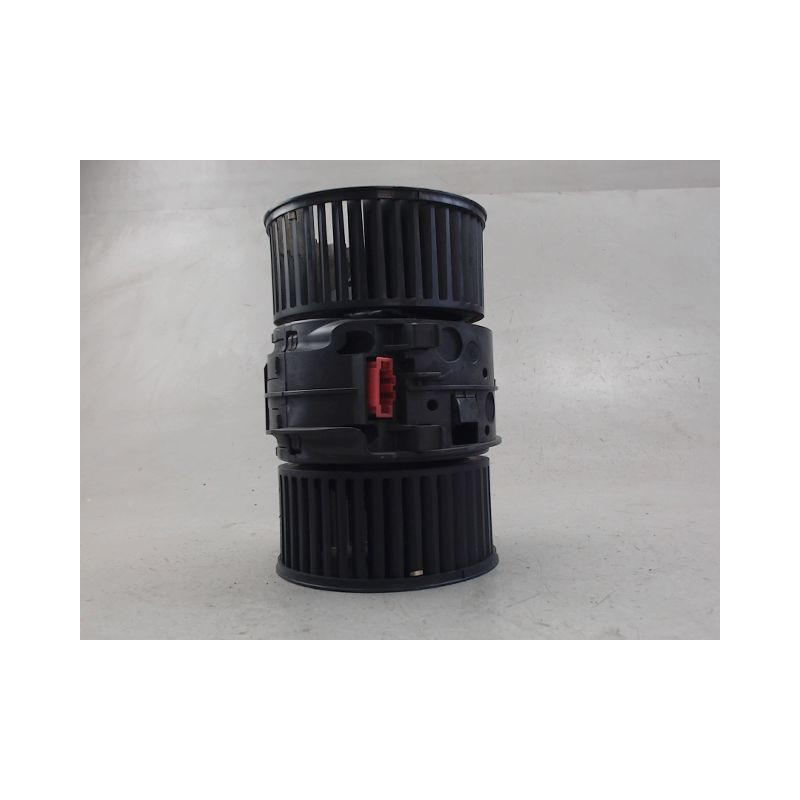 MOTEUR VENTILATEUR CHAUFFAGE RENAULT MEGANE