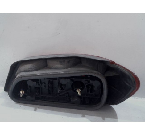 FEU ARRIERE GAUCHE  PEUGEOT 306 97-2001