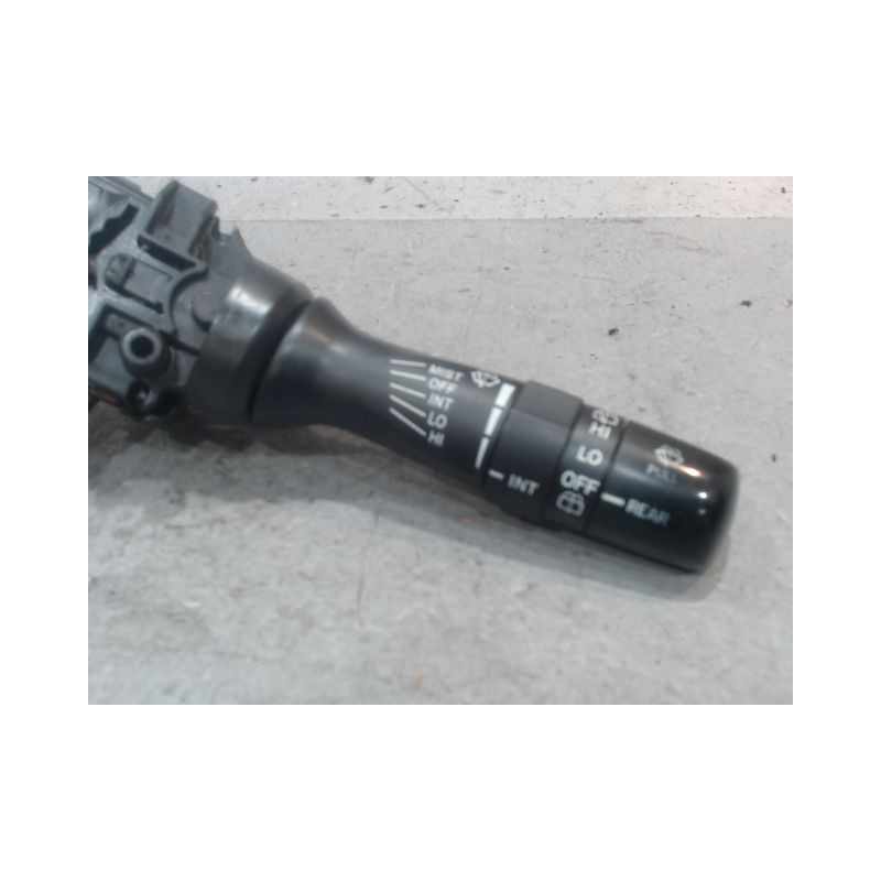 COMMANDE ESSUIE GLACE TOYOTA AURIS