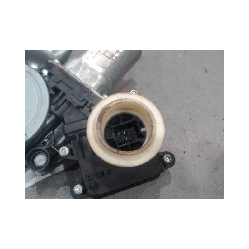 MECANISME+MOTEUR LEVE-GLACE AVANT GAUCHE TOYOTA AURIS