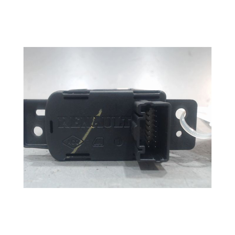 INTERIEUR COMMANDE FREIN A MAIN RENAULT MEGANE