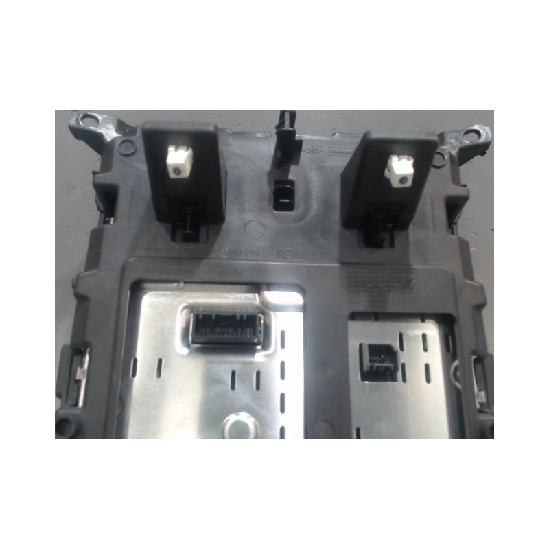 ECRAN GPS RENAULT MEGANE