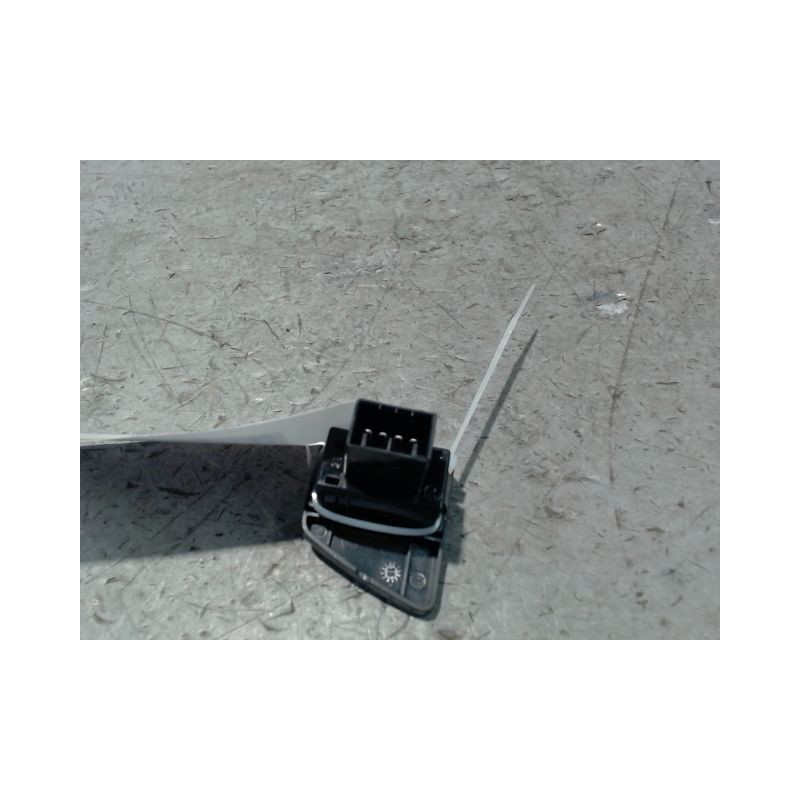 COMMANDE LEVE-GLACE PORTE AVG FIAT 500 2007-