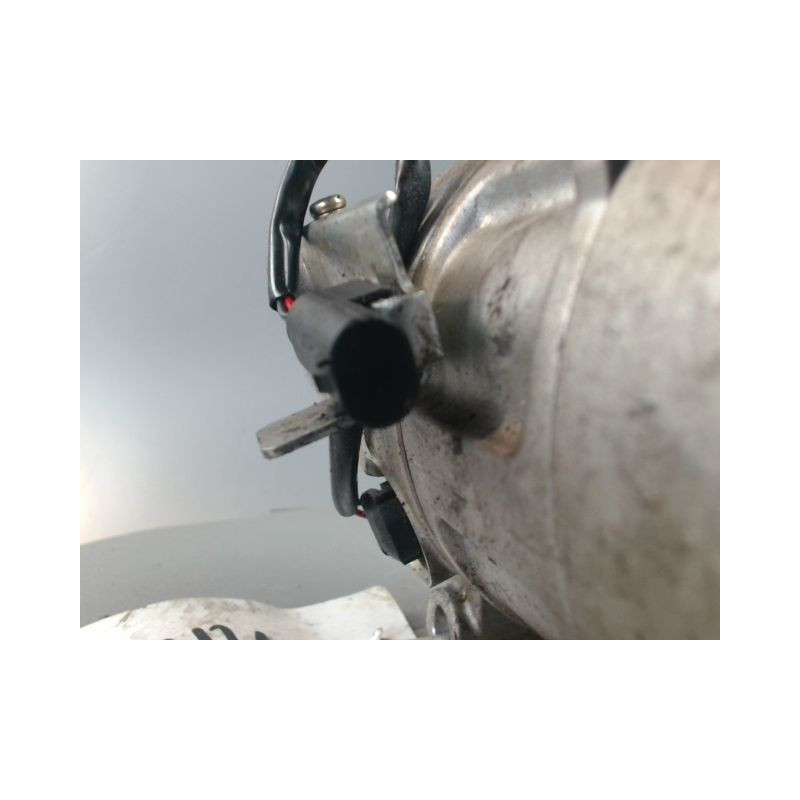 COMPRESSEUR AIR CONDITIONNE MERCEDES CLASSE A 2004-