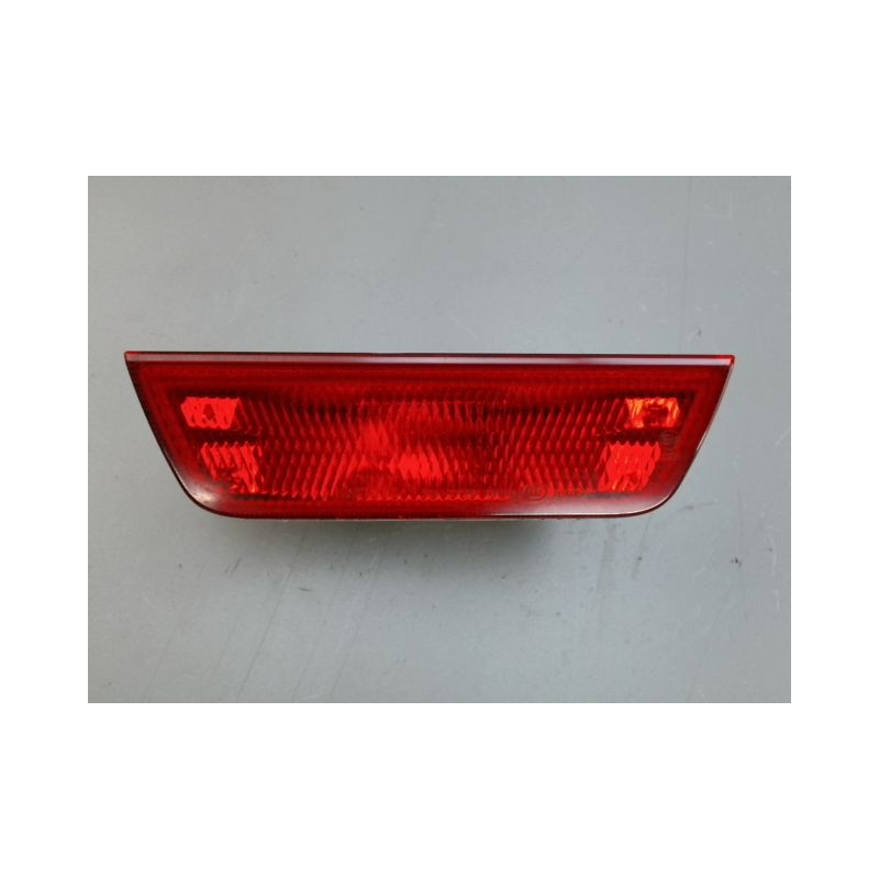 FEU BROUILLARD CENTRAL ARRIERE NISSAN MICRA