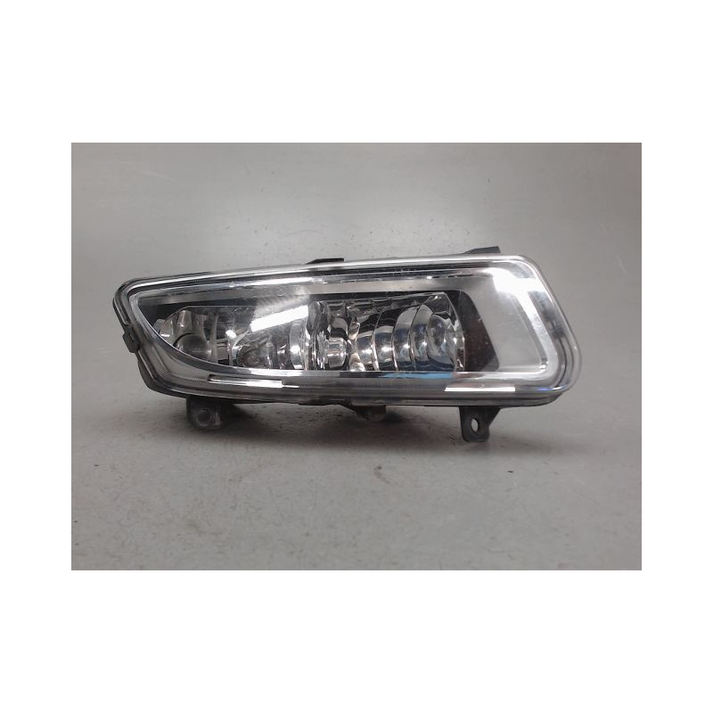 PHARE ANTIBROUILLARD AVANT DROIT VOLKSWAGEN POLO