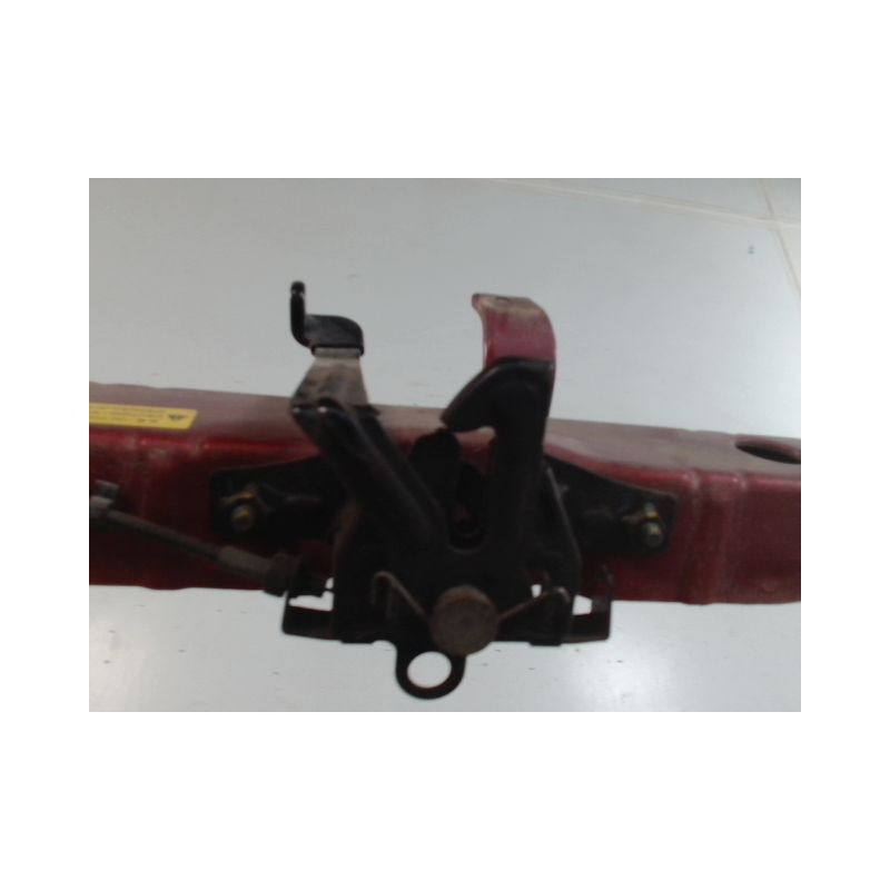 TRAVERSE SUPERIEURE ARMATURE AVANT NISSAN MICRA