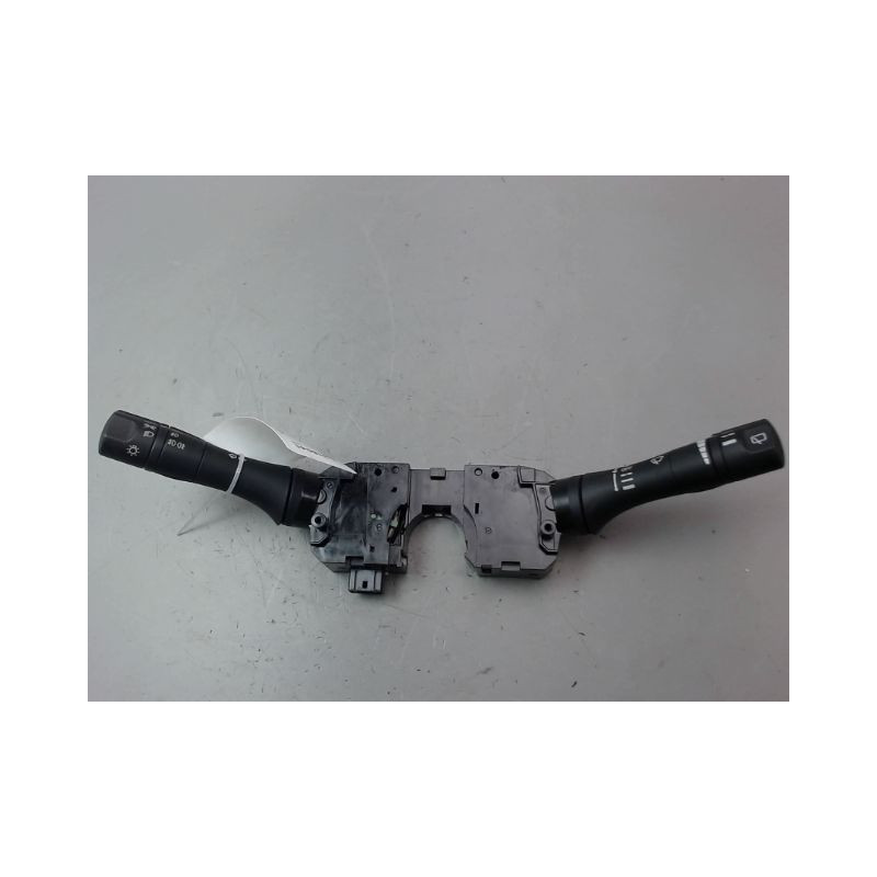 BLOC COMMODOS NISSAN JUKE Phase 2 2014-...