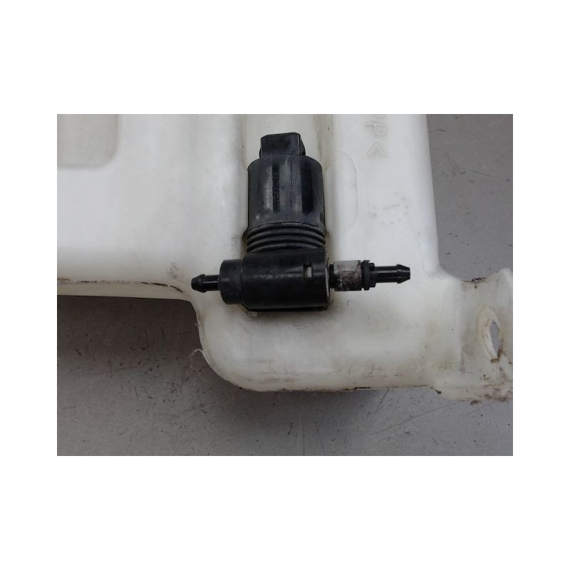 RESERVOIR LAVE-GLACE AVANT NISSAN NOTE
