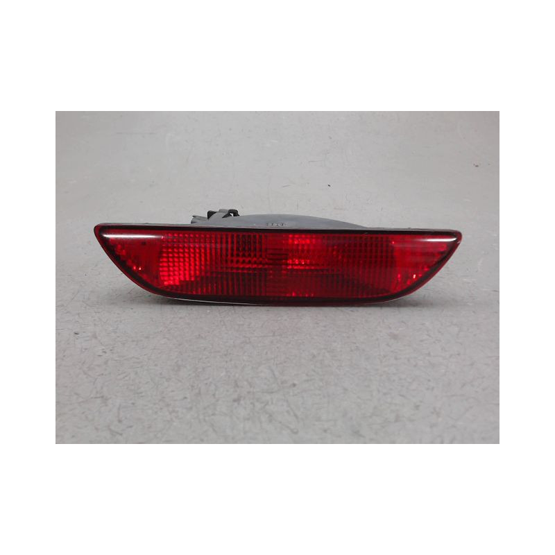 FEU BROUILLARD CENTRAL ARRIERE NISSAN NOTE