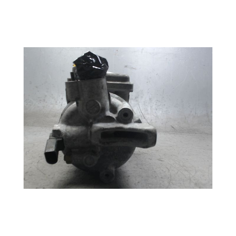 COMPRESSEUR AIR CONDITIONNE VOLKSWAGEN POLO 2005-