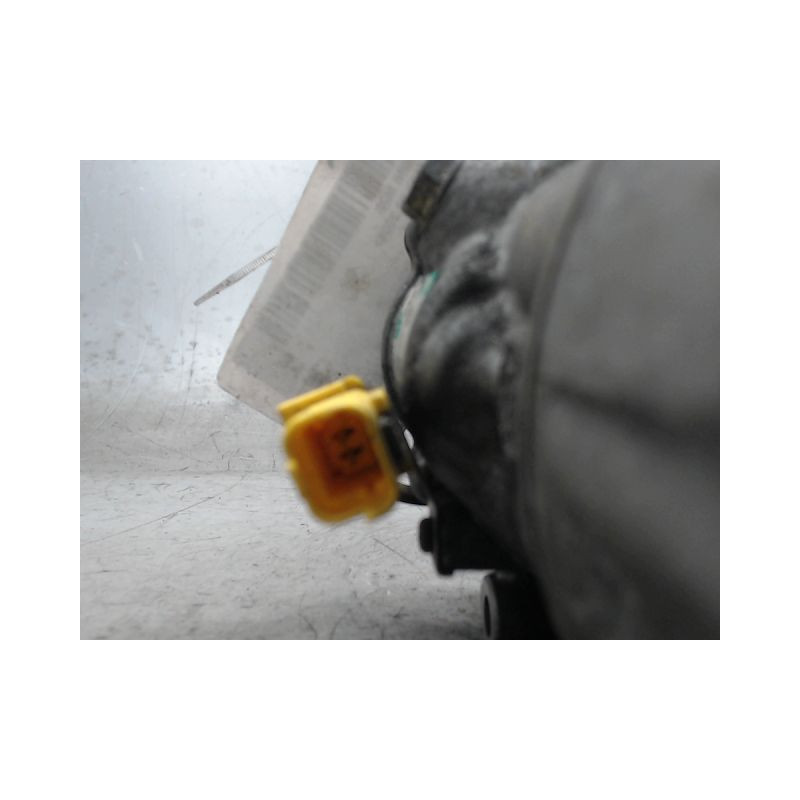 COMPRESSEUR AIR CONDITIONNE MINI MINI 2006-