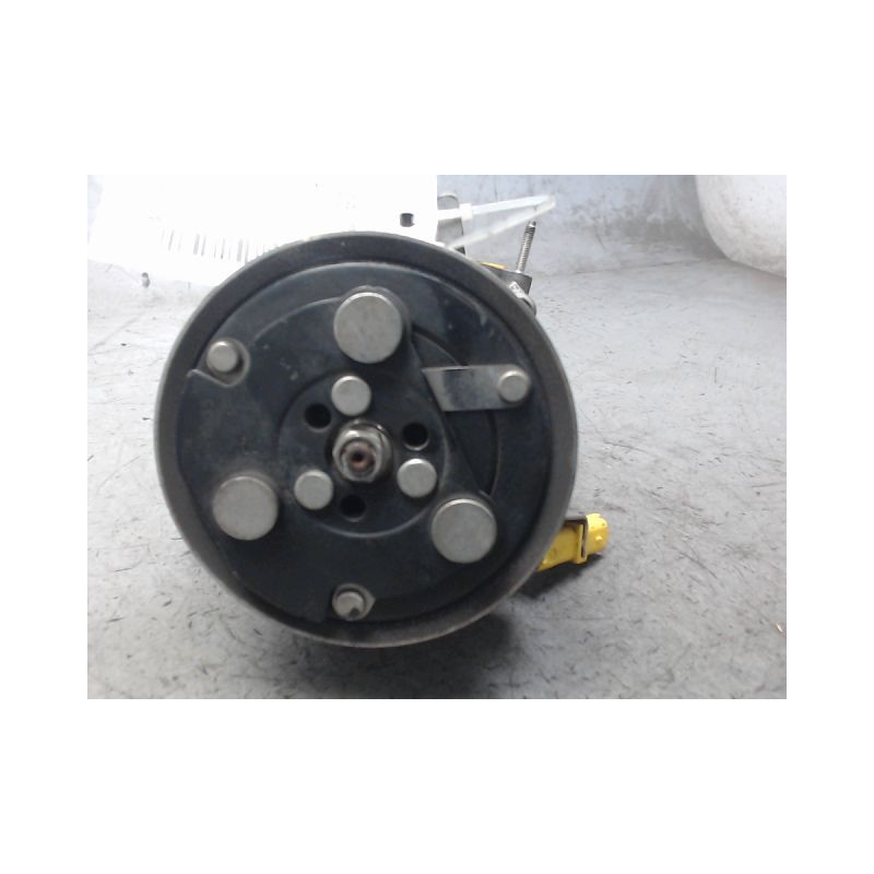 COMPRESSEUR AIR CONDITIONNE MINI MINI 2010-