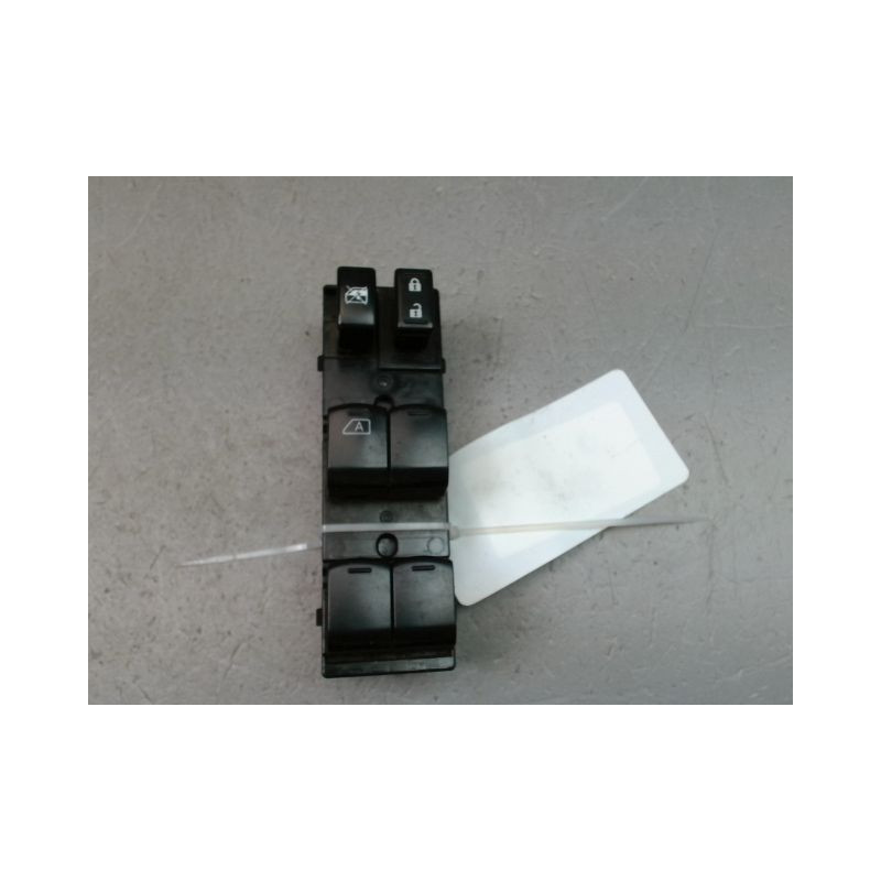 COMMANDE LEVE-GLACE PORTE AVG NISSAN NOTE