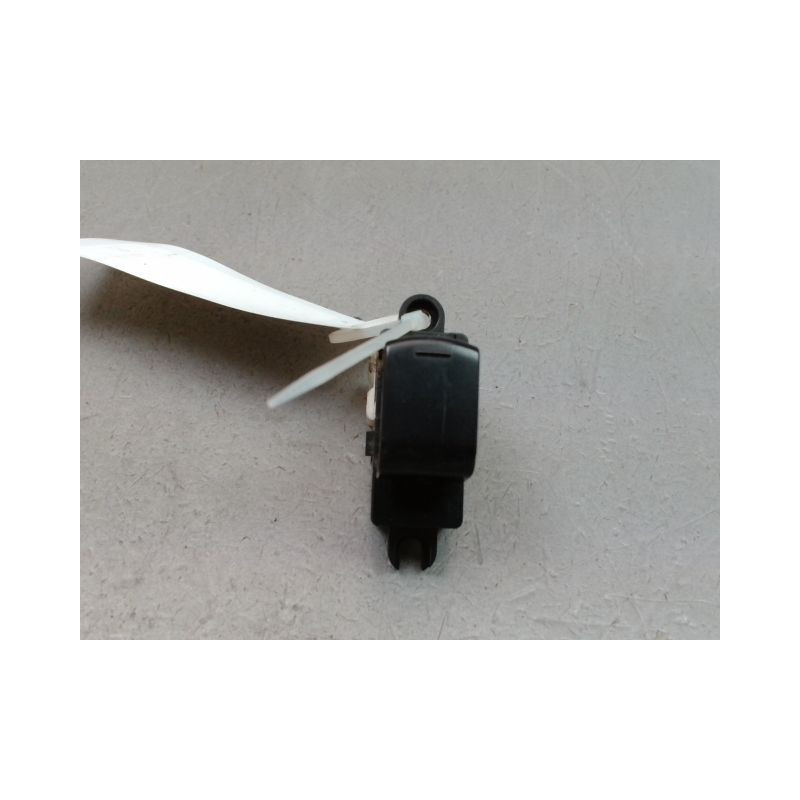 COMMANDE LEVE-GLACE PORTE ARD NISSAN NOTE