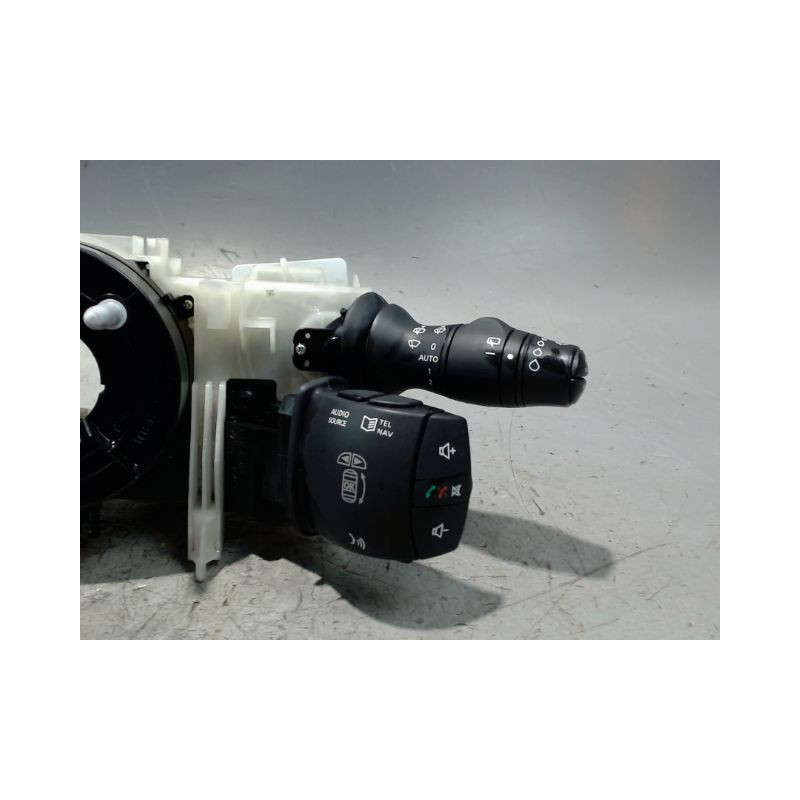 BLOC COMMODOS RENAULT SCENIC III 2009-