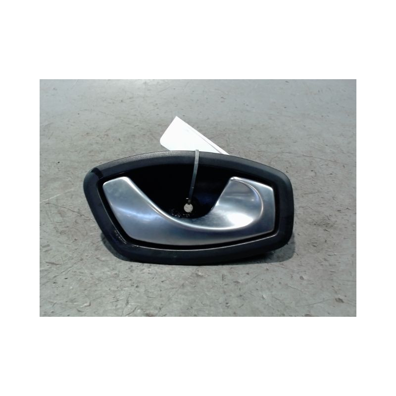 POIGNEE INTERIEURE PORTE ARRIERE DROIT RENAULT SCENIC III 2009-