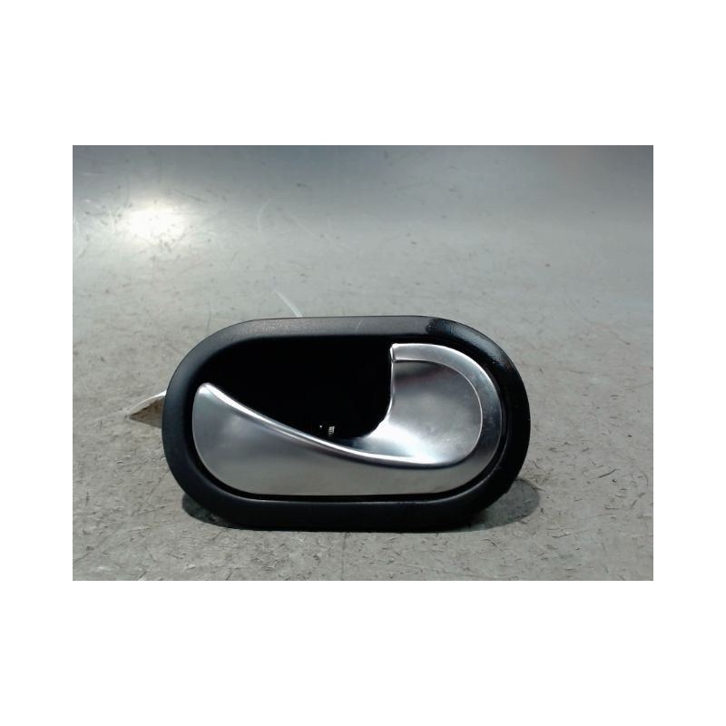 POIGNEE INTERIEURE PORTE AVANT DROIT RENAULT TWINGO II