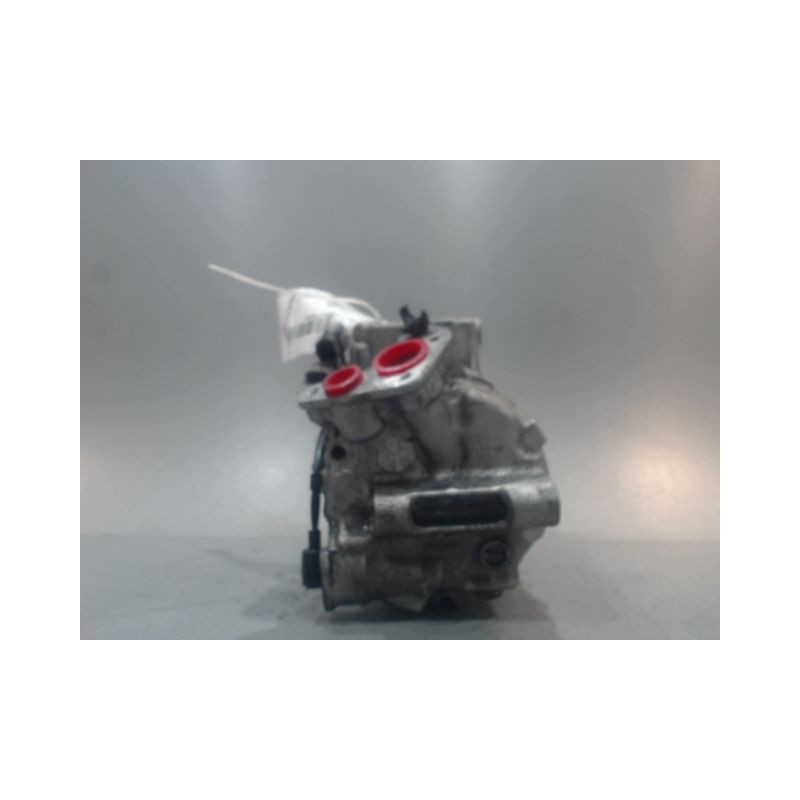 COMPRESSEUR AIR CONDITIONNE RENAULT MEGANE