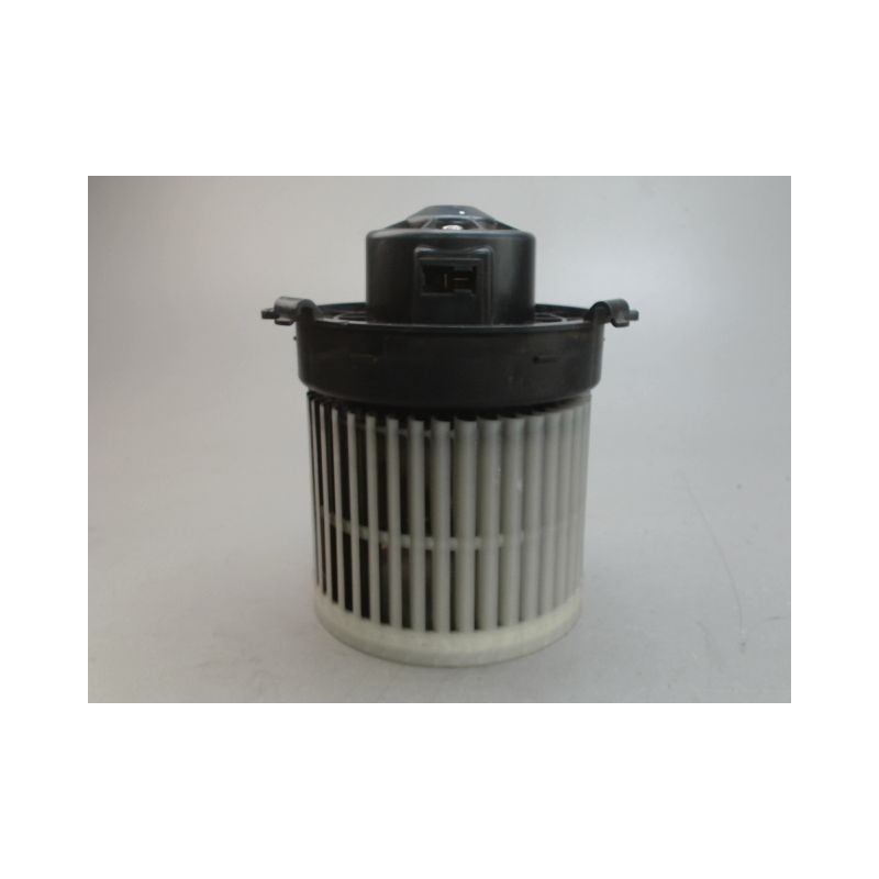 MOTEUR VENTILATEUR CHAUFFAGE NISSAN MICRA