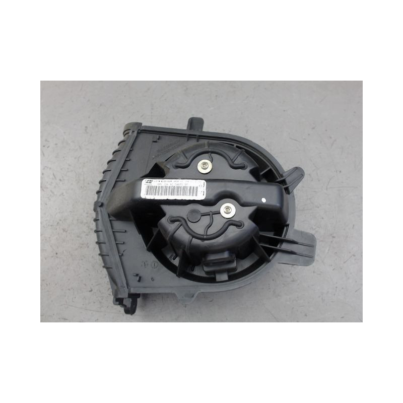 MOTEUR VENTILATEUR CHAUFFAGE RENAULT MEGANE