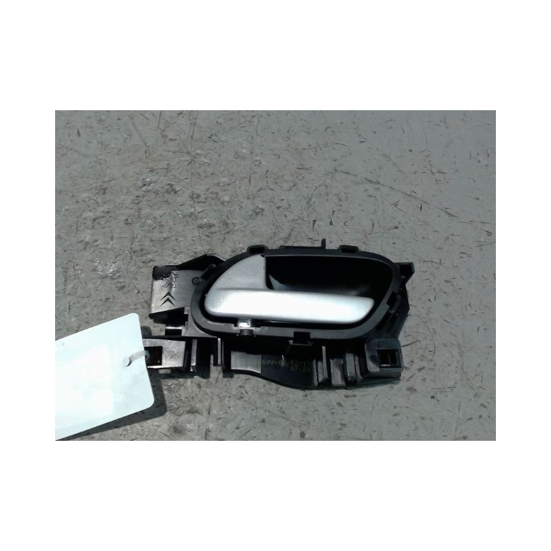 POIGNEE INTERIEURE PORTE AVANT GAUCHE PEUGEOT 207 5P