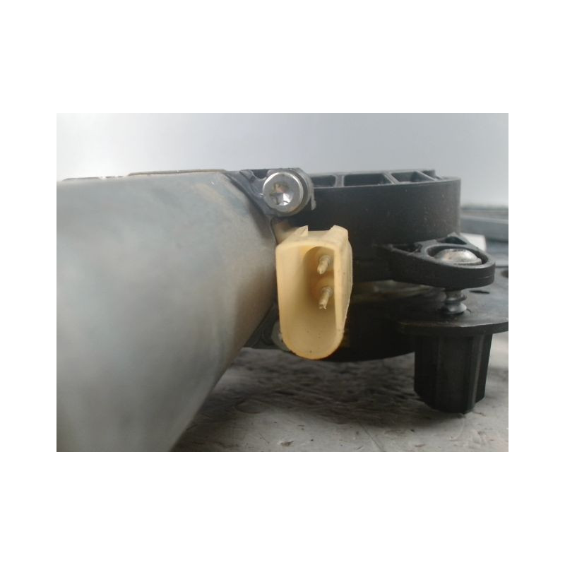 MECANISME+MOTEUR LEVE-GLACE AVANT DROIT FORD FIESTA 2008-