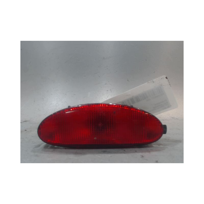 FEU BROUILLARD CENTRAL ARRIERE PEUGEOT 206