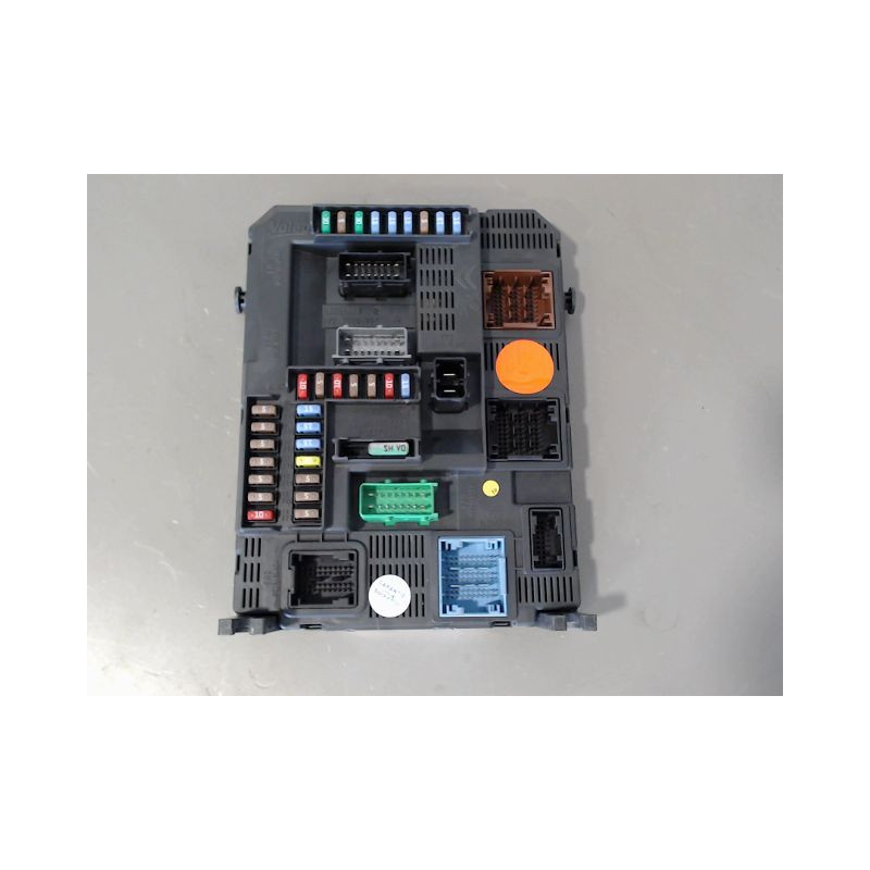 BOITIER GESTION HABITACLE PEUGEOT 208
