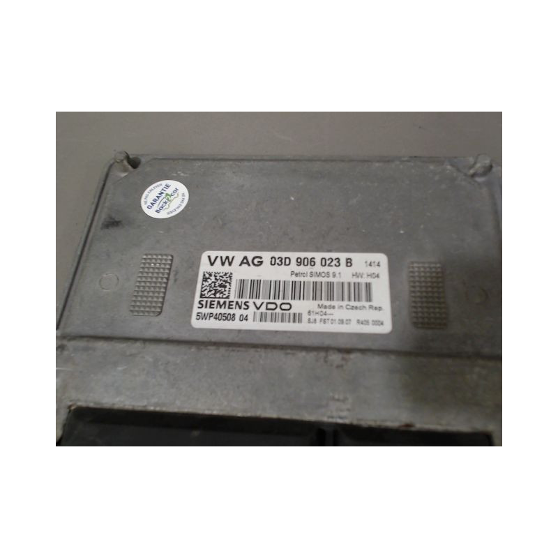 CALCULATEUR MOTEUR VOLKSWAGEN FOX