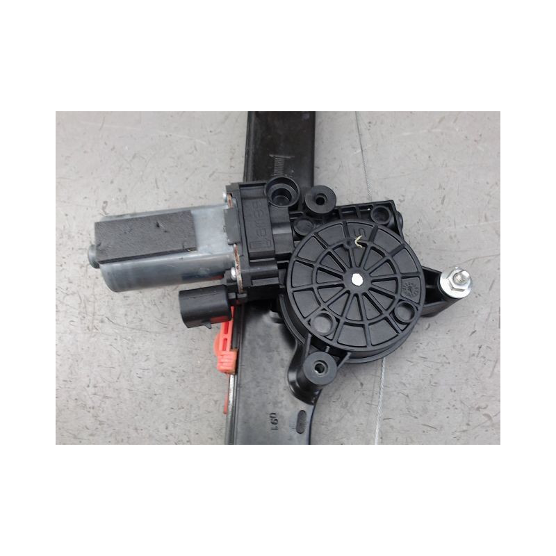 MECANISME LEVE-GLACE AVANT DROIT FIAT PUNTO