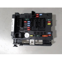 BOITE A FUSIBLES PEUGEOT 206