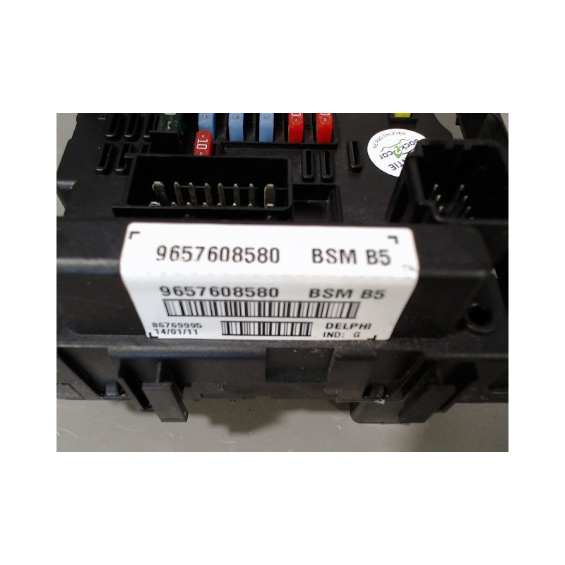 BOITE A FUSIBLES PEUGEOT 206