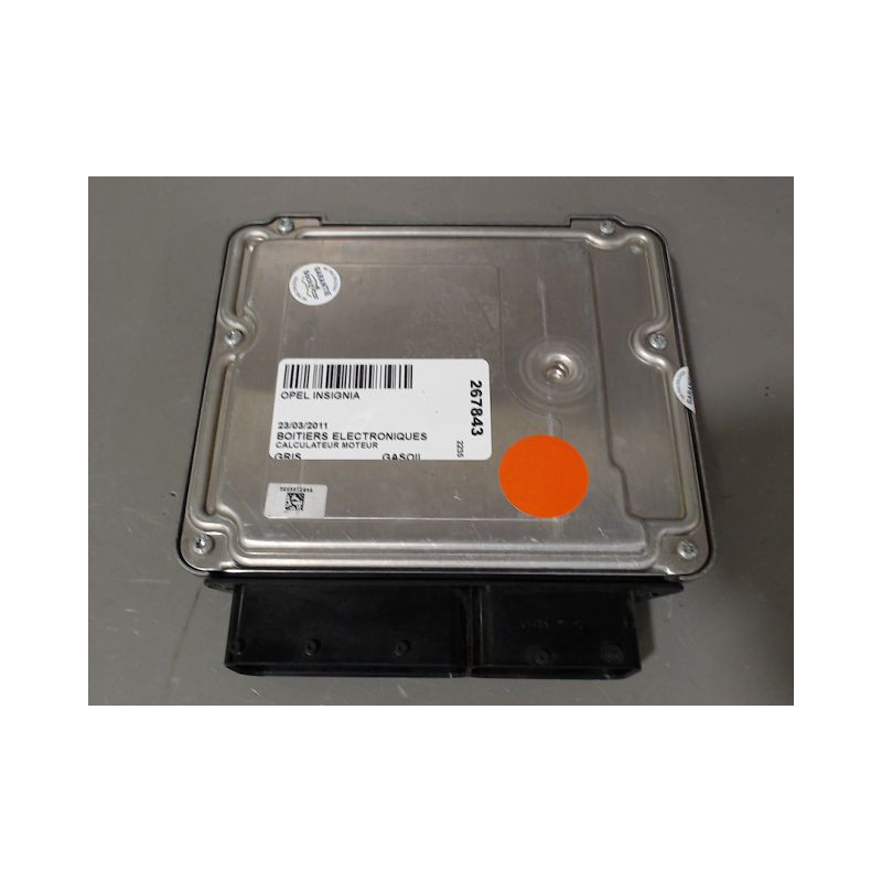 CALCULATEUR MOTEUR OPEL INSIGNIA