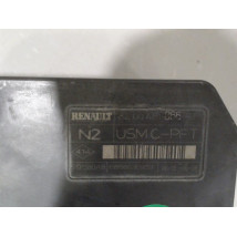 BOITE A FUSIBLES RENAULT MEGANE