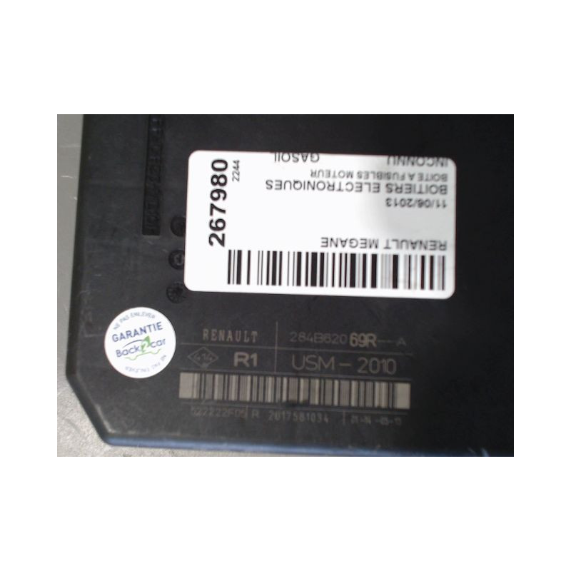 BOITE A FUSIBLES RENAULT MEGANE