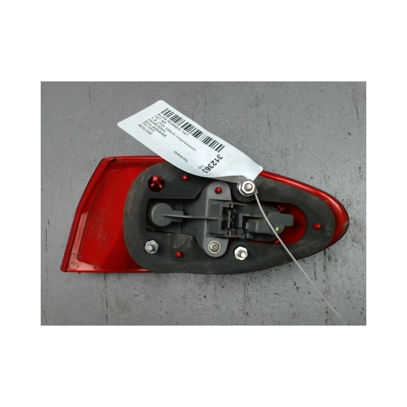 FEU ARRIERE GAUCHE  ALFA ROMEO 147 5P