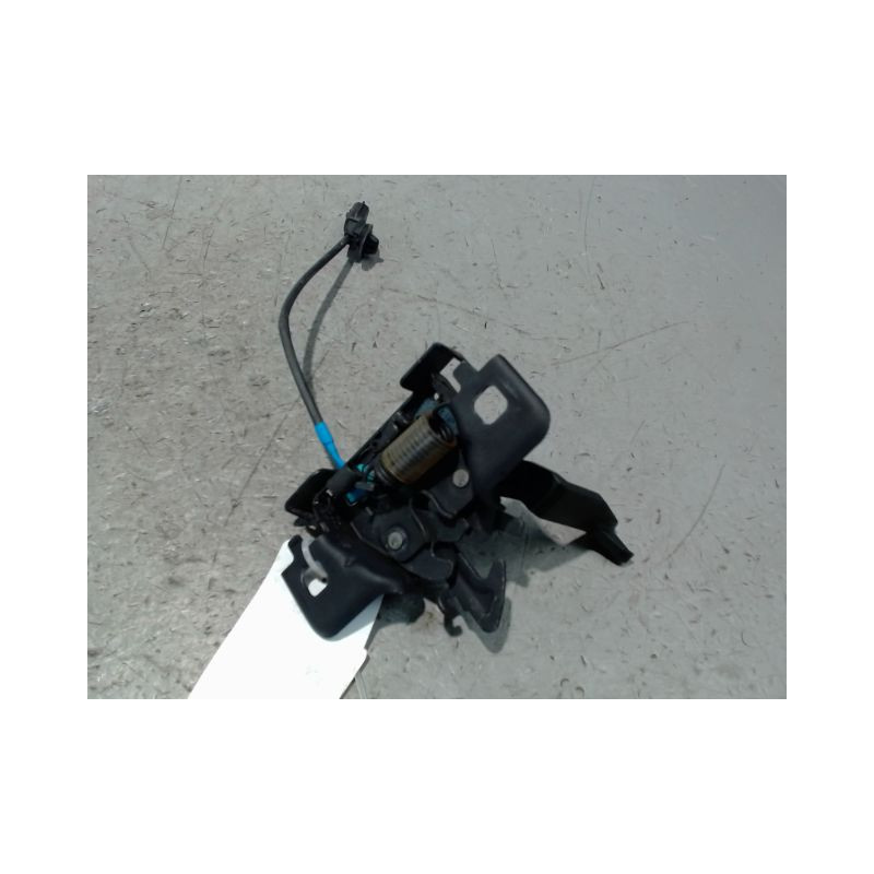 SERRURE CAPOT DACIA SANDERO 2008-